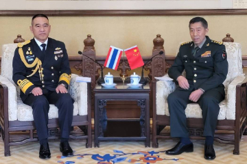 Chinese Defense Minister meets with Commander-in-Chief of Royal Thai Navy