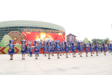 中国歌圩文化之乡武鸣举办“壮族三月三”文化旅游节