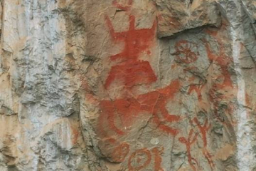 【东西问】朱秋平：广西左江花山岩画为何让世界惊叹？
