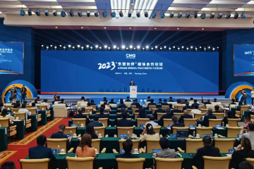 柬埔寨新闻大臣乔干那烈：建立两国媒体间常态化和高标准的合作机制，为推动柬中友好关系迈上新台阶发挥积极的媒体力量