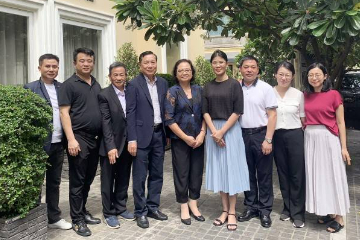 广西海外联谊会副会长陈洁率代表团拜访柬埔寨中国港澳侨商总会
