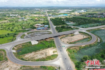 中企承建柬埔寨环首都公路通车 桥梁命名“中柬友谊大桥”