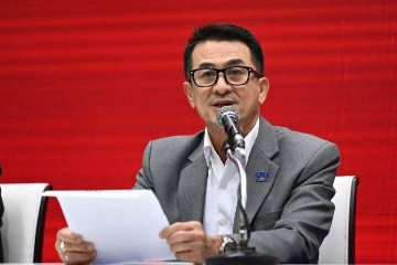 崇南履行承诺辞任党魁 为泰党60天内选新领导