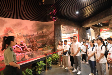 广西大学组织中外大学生开展“感知中国”社会实践