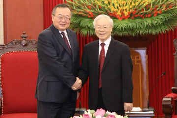 越共中央总书记阮富仲会见中共中央对外联络部部长