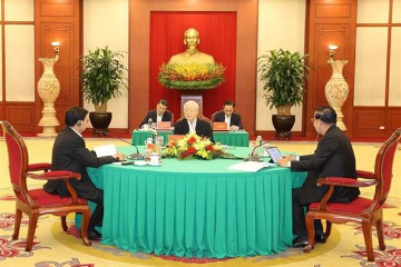 越柬老三国高层会晤：加强传统友好关系