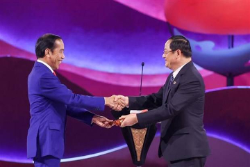 第43届东盟峰会落下帷幕 印尼把东盟轮值主席国职务移交老挝