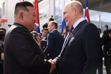 金正恩称愿同普京共谋朝俄关系百年大计