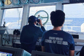 菲律宾称中国船艇再度在菲海域集结游弋