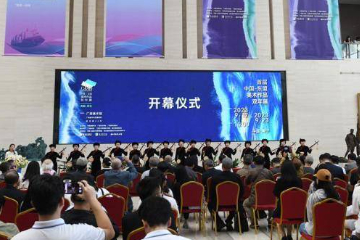 “交融·共生”首届中国—东盟美术作品双年展在南宁开展
