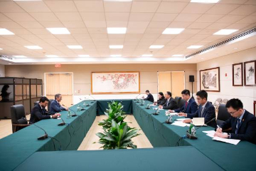 中国副外长会见国际原子能机构总干事 就日本核污染水排海问题阐明中国立场