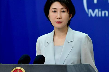 中国外交部驳斥菲律宾军方言论：菲方非法侵占中业岛，严重侵犯中方主权