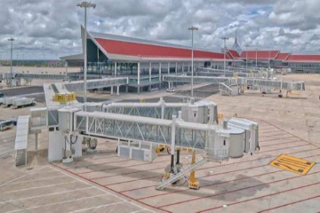 Chinese-invested airport in Cambodia's tourist hub starts operation