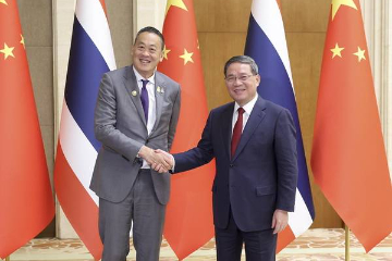 中国总理李强同泰国总理赛塔会谈
