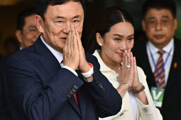 泰国前首相达信骨科手术结束 监狱外治疗期未定