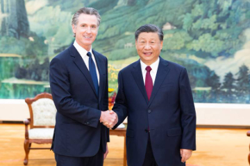 中国国家主席习近平会见美国加利福尼亚州州长纽森