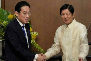 菲国家安全顾问否认军队策动政变 称军队仍忠于总统