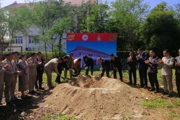 老挝苏发努冯大学建校20周年 该校孔子学院中文教学楼开工奠基