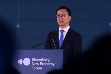 中国国家副主席：中美互动释放积极信号 中国愿同美国加强沟通