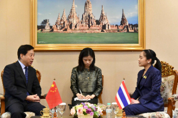 中国驻泰国大使拜会拜会泰国新任旅游与体育部部长