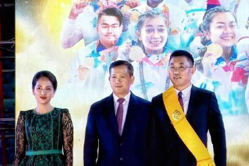 柬埔寨首相嘉奖中国导演 赞其助力向世界呈现高棉文化
