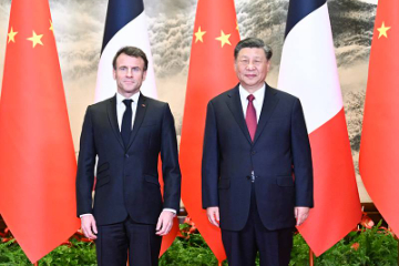 中国国家主席习近平同法国总统马克龙通电话 就巴以冲突交换了意见