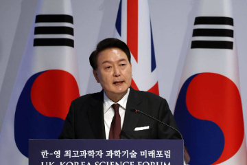尹锡悦涉华表态在韩引质疑，韩国教授：访问英国为什么要攻击中国？