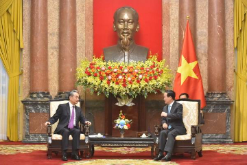 越南国家主席武文赏会见中国外长王毅
