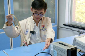 超爱中国高铁的泰国小伙陈学文：中国现在也是我的家