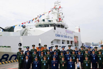 中越海警举行第七次高级别工作会晤暨越南海警8002舰来访活动
