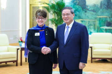 中国总理李强会见国际狮子会会长希尔