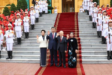 阮富仲为习近平举行隆重欢迎仪式