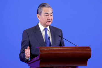中国外长王毅：共建“一带一路”迈入高质量发展新阶段