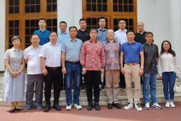 中国驻泗水总领事徐永出席领区中资企业座谈会
