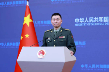 中国空军“红鹰”飞行表演队将参加老挝人民军建军75周年庆祝活动