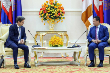 Australia to Continue Enhancing Cooperation with Cambodia