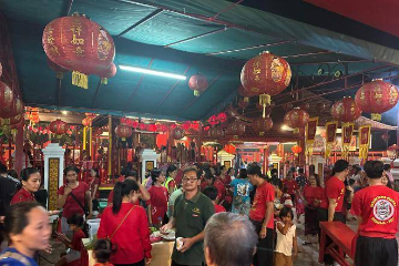印尼巴陵康孔子学院与当地华人欢度春节