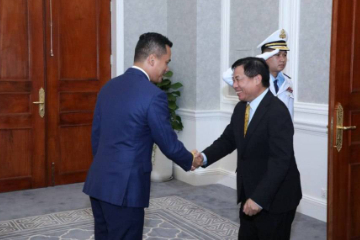 Cambodia, Vietnam Vow to Tighten Bilateral Relations