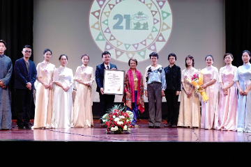 菲律宾塔贡市举行第21届音乐节 中国晋江南音艺术团参加
