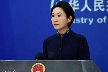 中国外交部确认中国在南海黄岩岛河口安装屏障 