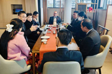 中国—东盟中心秘书长集体会见东盟国家驻南宁总领事