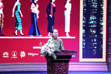 "Khmer Traditional Skirt" Gala Programme Successfully Held