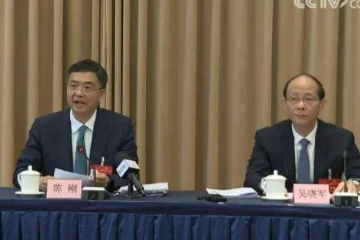 中共青海省委书记回应“六名干部喝死一人”：是一个痛处